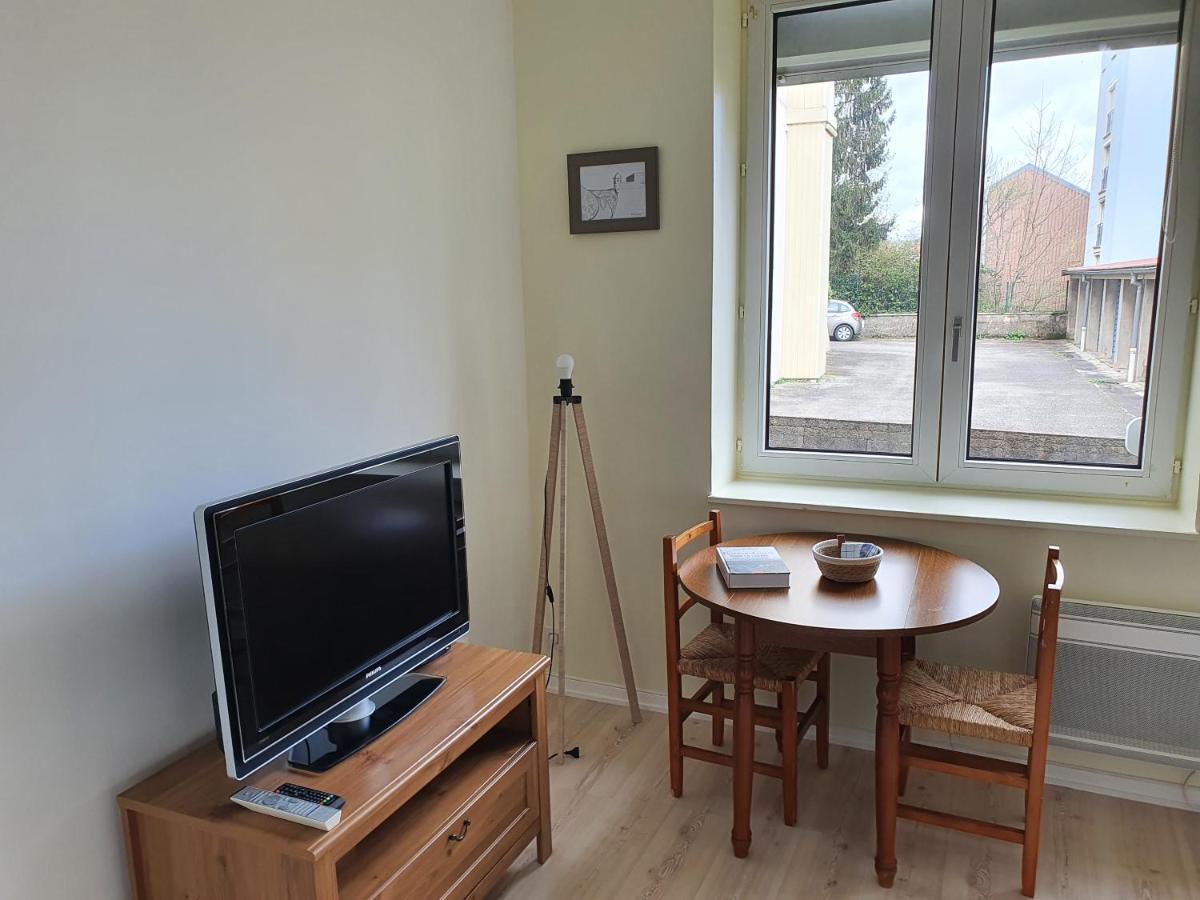 Le Comtois, Studio Au Calme Proche De La Gare Besançon Exterior foto